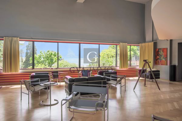 Un chef d'oeuvre de style Bauhaus sur les bords du Lac 12