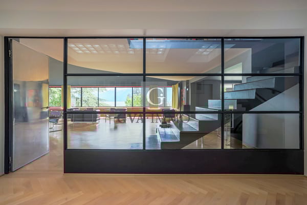 Un chef d'oeuvre de style Bauhaus sur les bords du Lac 11