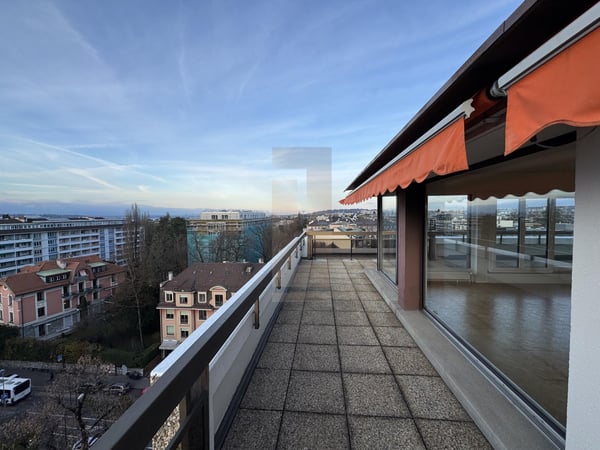 Bel Attique avec terrasse et vue dégagée à 180 degrés 6