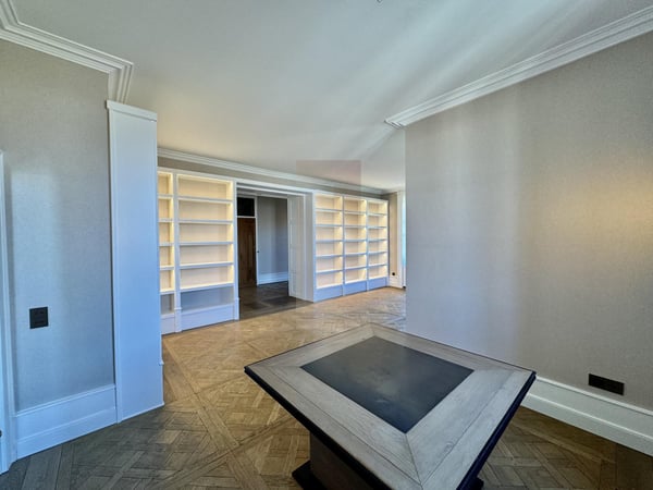 Superbe appartement rénové au coeur de la vieille ville 5