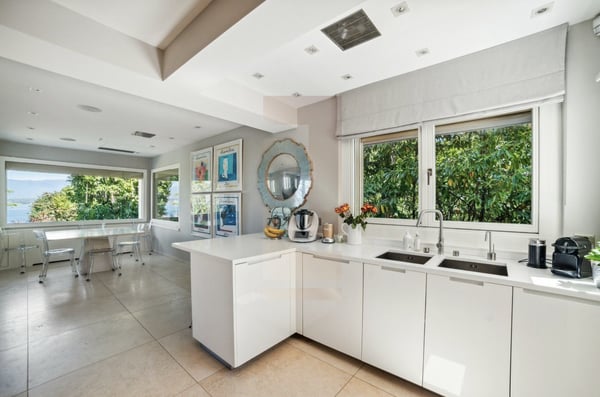 Sublime maison avec vue lac à Anières 4