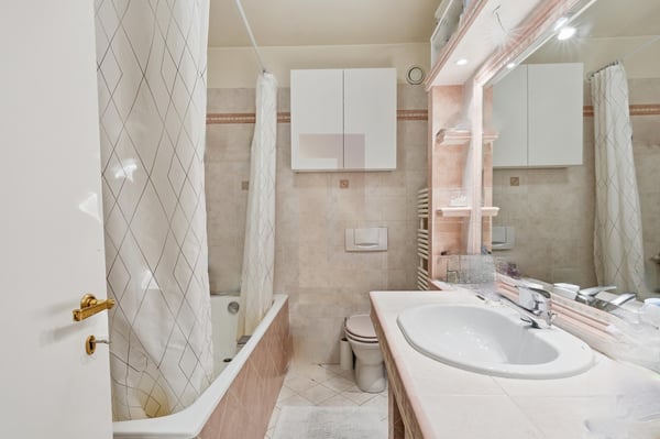 Prestigieux appartement traversant à Champel 11