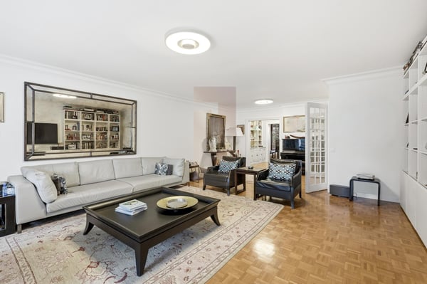 Prestigieux appartement traversant à Champel 4