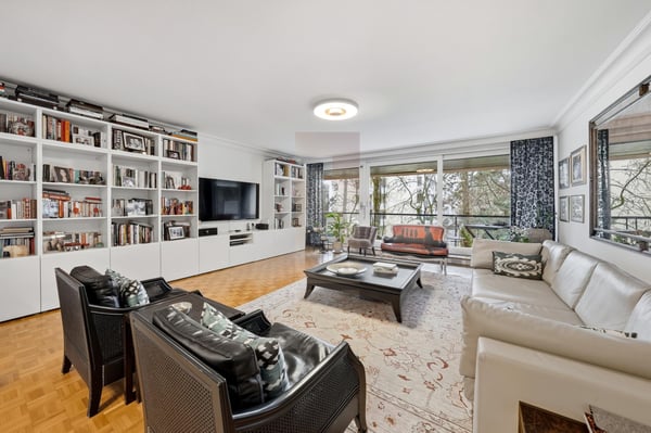 Prestigieux appartement traversant à Champel 2