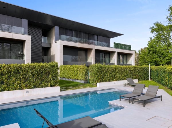 En Exclusivité : Townhouse avec vue lac et piscine dans une résidence haut de gamme 13