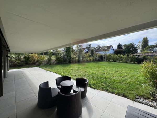 Superbe appartement meublé en rez de jardin 5
