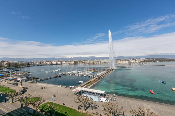 Attique neuf d'exception avec vue panoramique sur lac et Jet d'eau 1