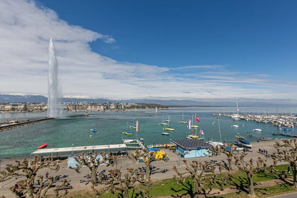 Somptueux appartement face au lac et au Jet d'eau 1