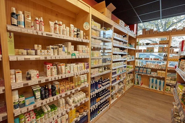 MAGASIN D'ALIMENTATION AUX EAUX-VIVES - DEPUIS PLUS DE 60 ANS 2