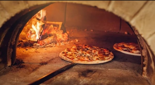 CAFÉ-RESTAURANT PIZZERIA DANS LE QUARTIER DE LA JONCTION 1