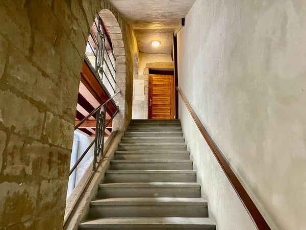 Magnifique appartement, 3ème étage, Coeur de la Vieille-Ville. 5