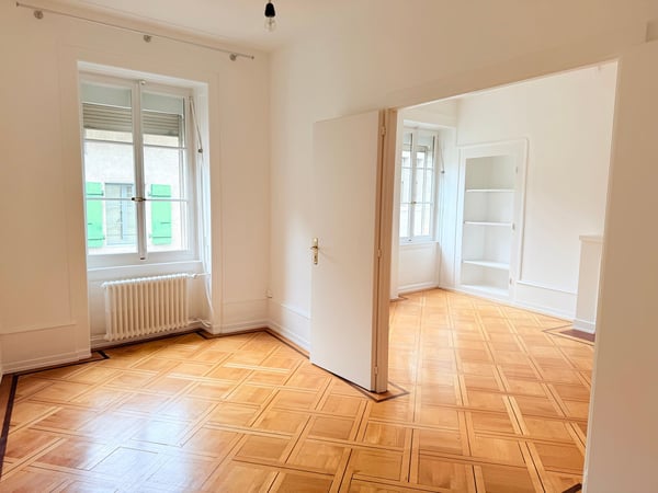 Magnifique appartement, 3ème étage, Coeur de la Vieille-Ville. 3