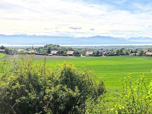 HAUTS DE GENOLIER - SUPERBE VILLA CONTEMPORAINE - VUE IMPRENABLE 1