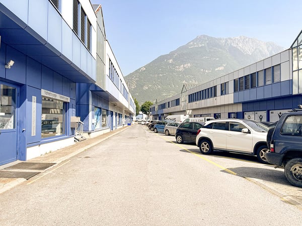 MARTIGNY - LOCAL COMMERCIAL/BUREAUX 1