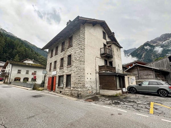 PRAZ-DE-FORT - IMMEUBLE A FORT POTENTIEL 3