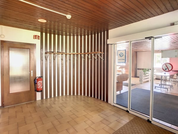 Immeuble mixte de 3779 m3, avec bureaux, dépôt, habitation et garages 2