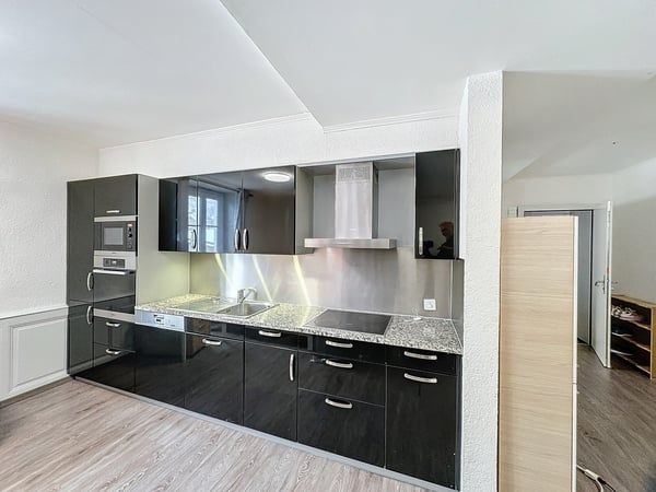 Immeuble mixte avec restaurant 11