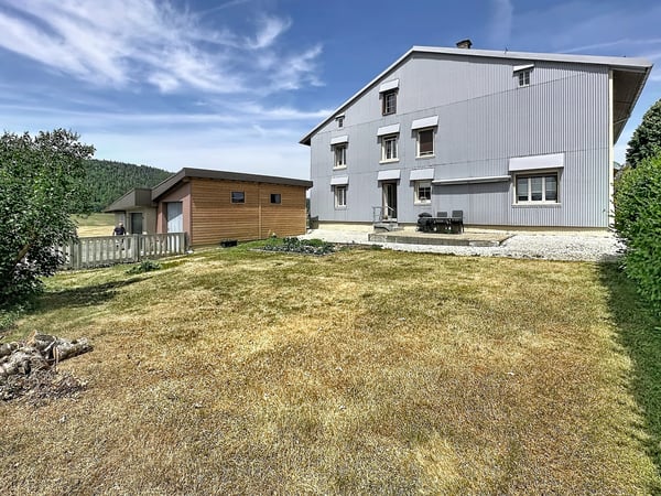 Ancienne ferme mitoyenne rénovée 9