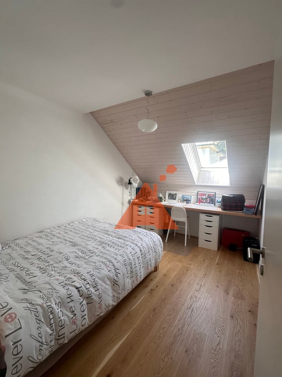 Spacieux duplex de 5,5 pièces sous toiture 8