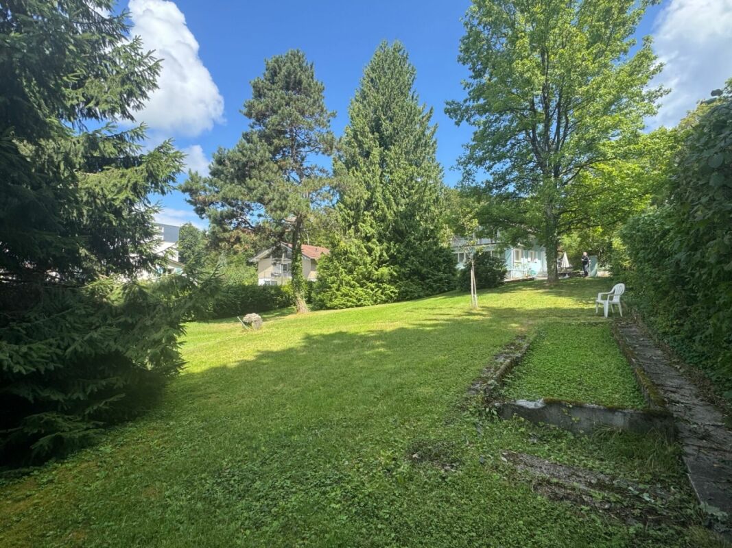 Magnifico terreno edificabile di 1.800 m² a Epalinges, quartiere Croisettes