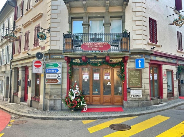 Local commercial + fonds de commerce 10