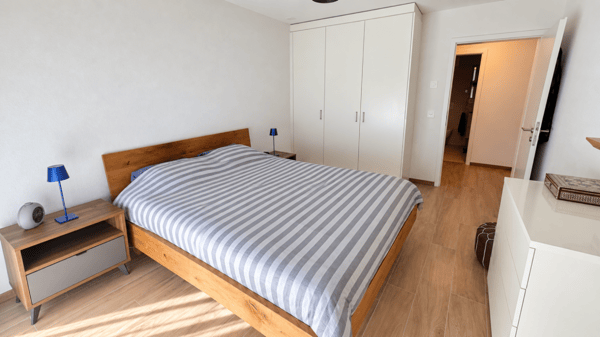 Appartement de 4,5 pièces, comme neuf, construction 2023 et 2 places de parc 12