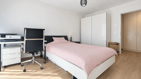 Appartement de 4,5 pièces, comme neuf, construction 2023 et 2 places de parc 16