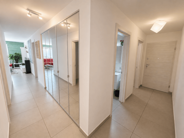 Attraktive 4,5-Zimmer-Gartenwohnung in Manno - grosszügiger Wohnkomfort mit privatem Garten 7