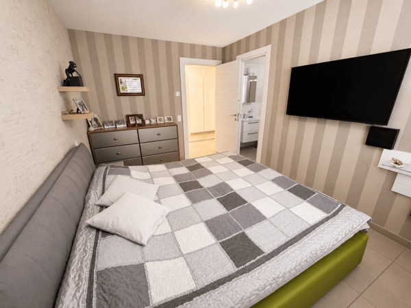 Attraktive 4,5-Zimmer-Gartenwohnung in Manno - grosszügiger Wohnkomfort mit privatem Garten 11