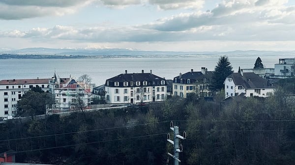 Appartement de standing au centre-ville de Neuchâtel 24