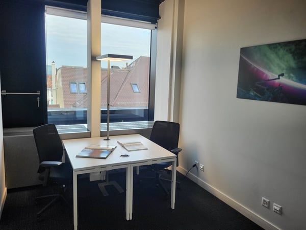 Privatbüro für drei Personen in Regus City Centre 16