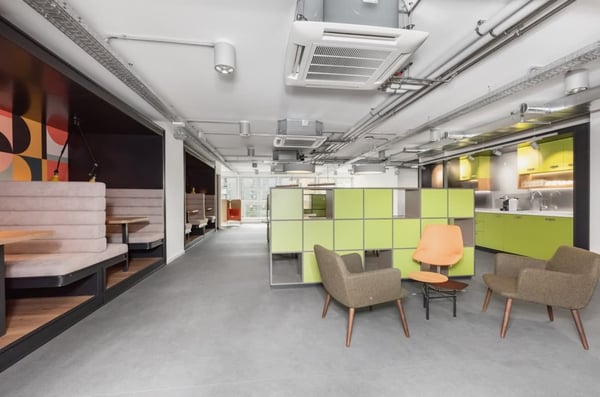 Espace de bureau ouvert pour 10 personnes à Regus Bessieres 4