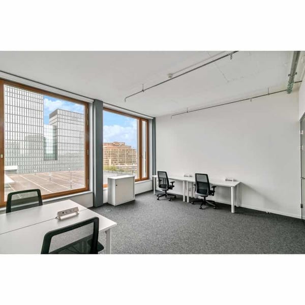 Privater Büroraum ganz auf Ihre individuellen Unternehmensbedürfnisse angepasst in Regus Andreaspark 6