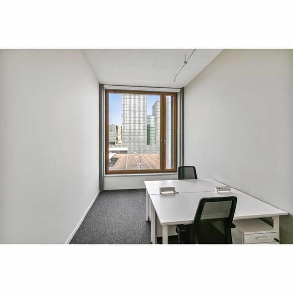 Voll ausgestatteter privater Büroraum für Sie und Ihr Team in Regus Andreaspark 3