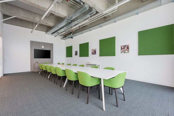 Espace de bureau privé pour 3 personnes à Regus iLife City 9