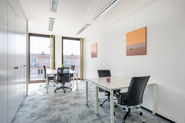 Espace de bureau ouvert tout compris pour vous-même et votre équipe à Regus Balexert Tower 5