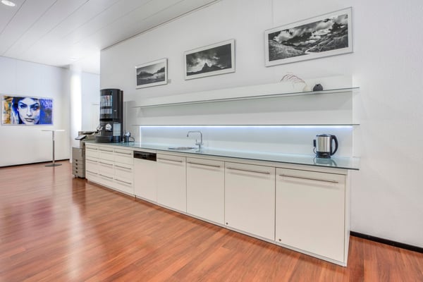 Privatbüro für drei Personen in Regus Dammstrasse 9