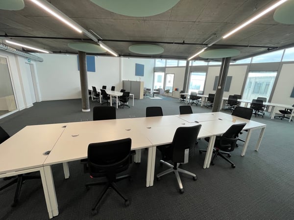 Espace de bureau ouvert tout compris pour vous-même et votre équipe à Regus iLife City 7