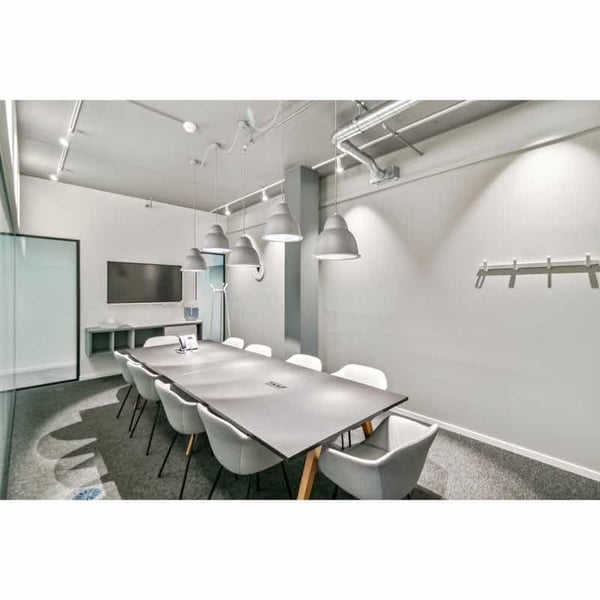 Voll ausgestatteter privater Büroraum für Sie und Ihr Team in Regus Andreaspark 7