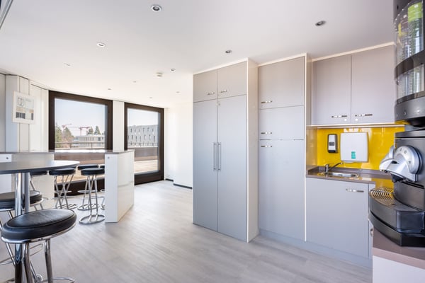 Bureau privé pour 3 à Regus Balexert Tower 9