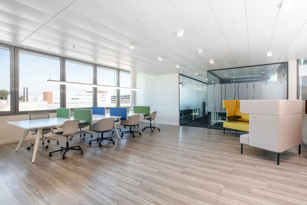 Eigener Schreibtisch in Regus Business Park 1
