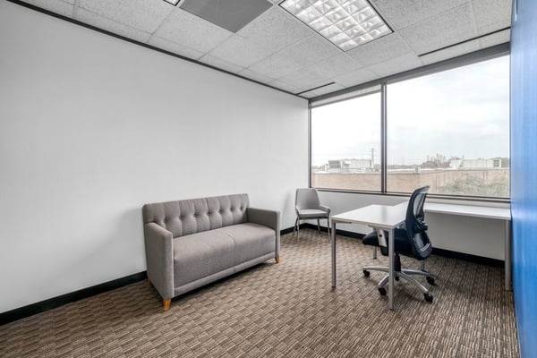 Bureau privé pour 1 à Regus Bessieres 1
