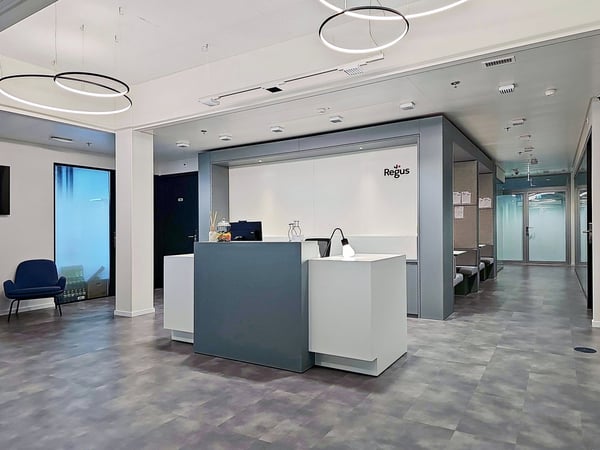 Privater Büroraum für 3 in Regus Andreaspark 5