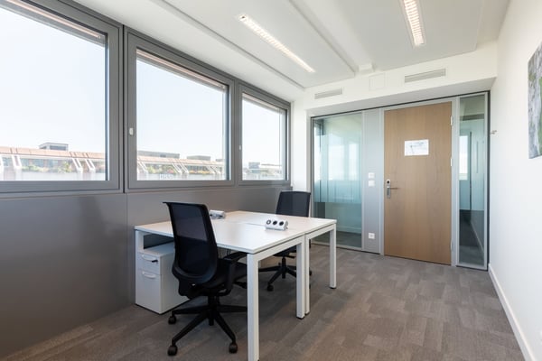 Bureau privé pour 2 à Regus Nations 2
