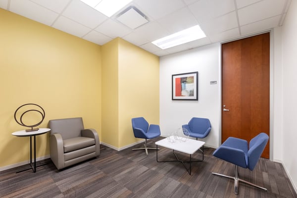 Privater Büroraum für 5 in Regus Spoom Green City, Manegg 3