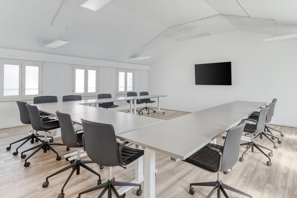 Bureau privé pour 15 à Regus Morges 6