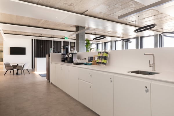 Bureau privé pour 10 à Regus Pont Rouge 7