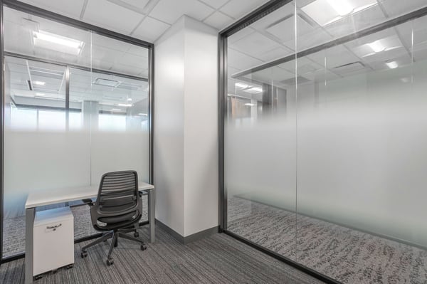 Privater Büroraum für 10 in Regus Spoom Kriens 8