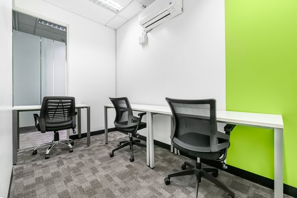 Privater Büroraum für 10 in Regus Spoom Kriens 3
