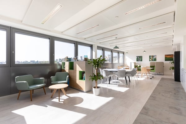 Bureau privé pour 10 à Regus Nations 5